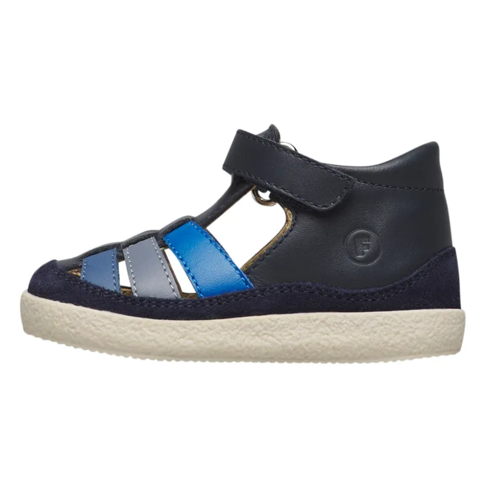 AURIX Sandals