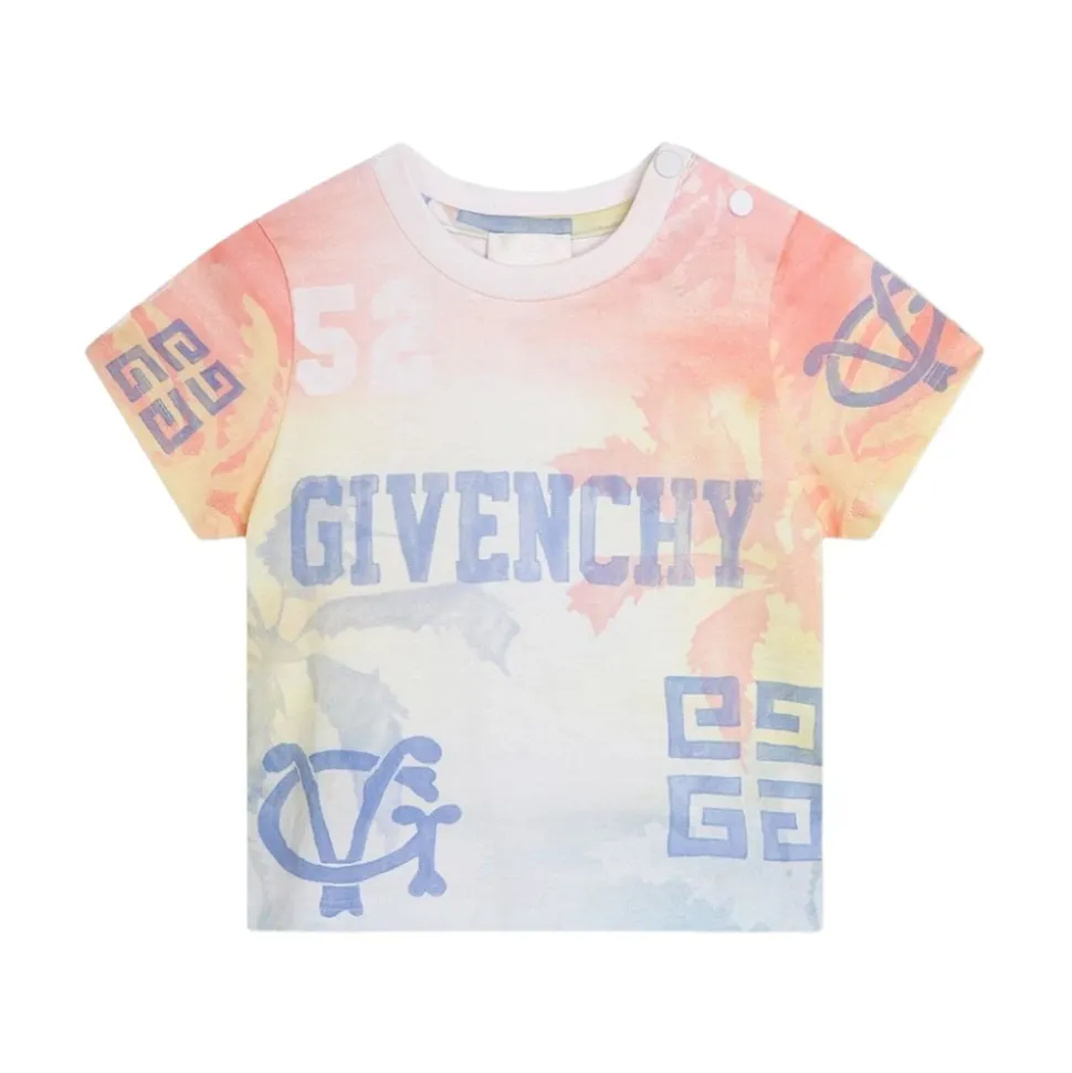 Completo t-shirt e bermuda
