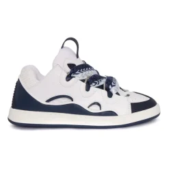 Curb Sneakers