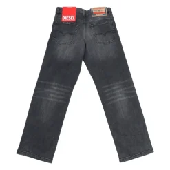 D-Maki Jeans