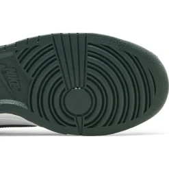 Dunk Low Retro