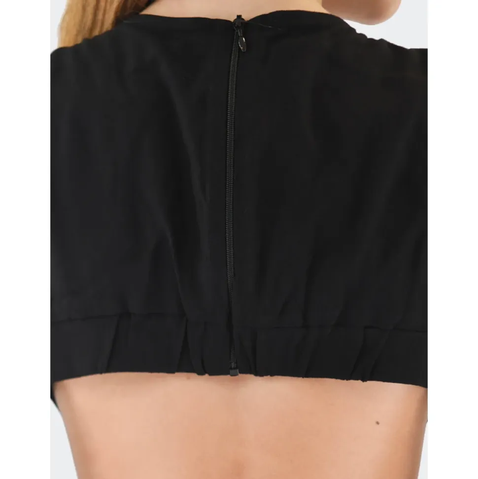 Elegancka sukienka w jednolitym kolorze z zamkiem błyskawicznym z tyłu