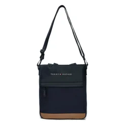 Essential Logo Shoulder Bag