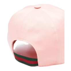Haftowana Czapka w Paski