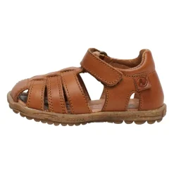 Half-closed leather sandals SEE