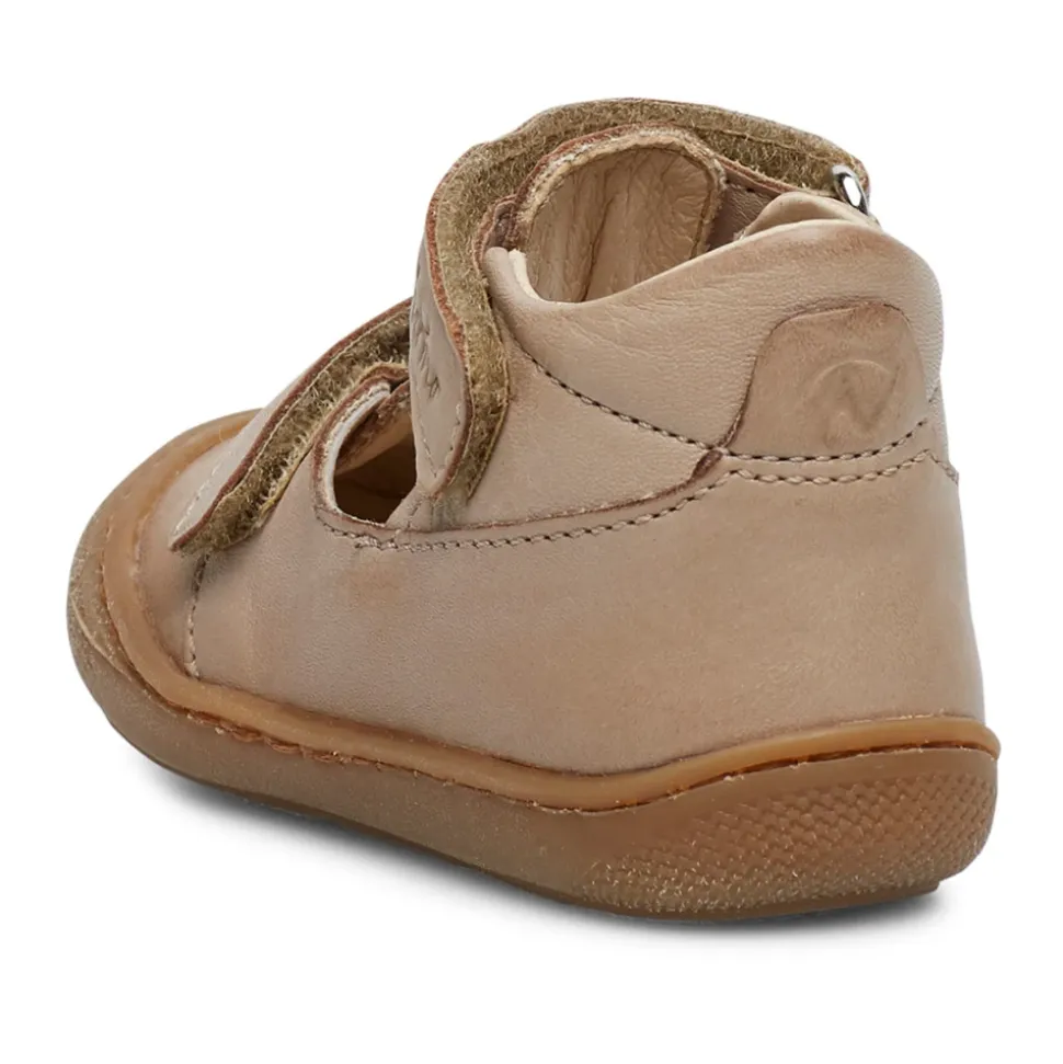 Half-closed sandals PUFFY