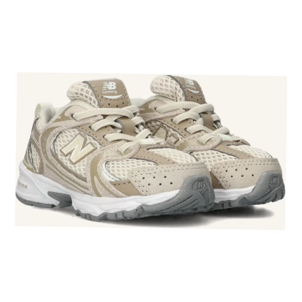 I530 Sneakers
