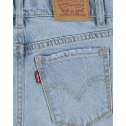 Jeansy z szerokimi nogawkami