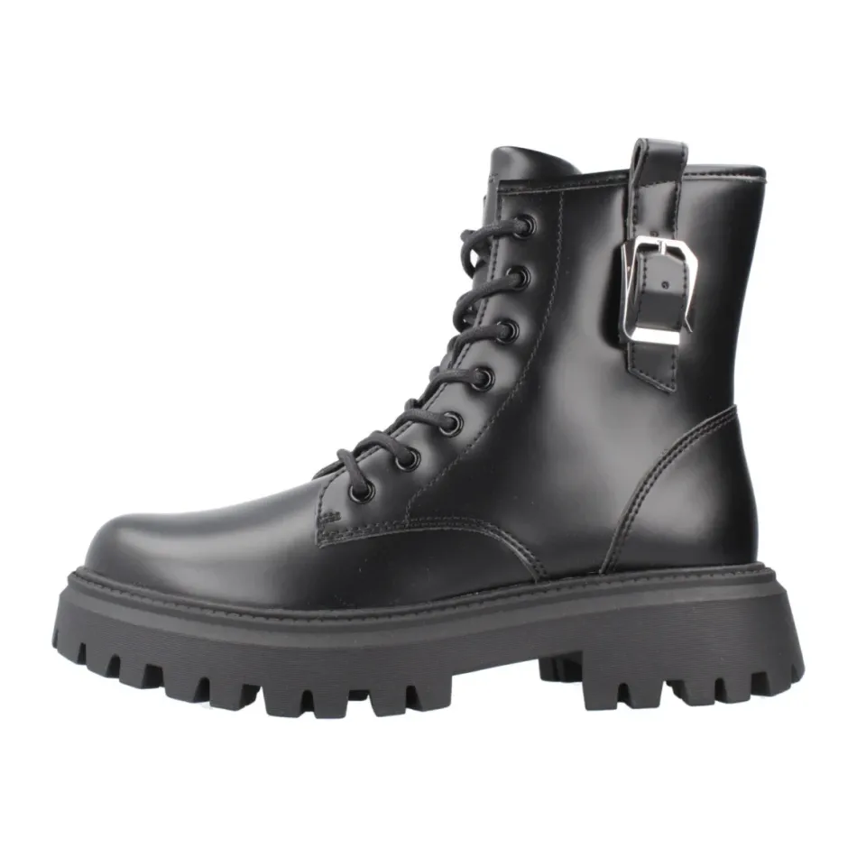 J Maquinnens Boot