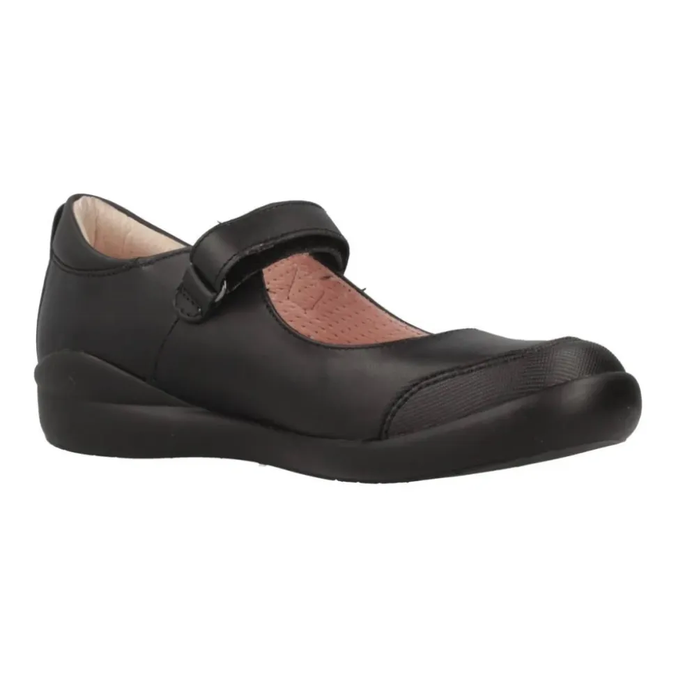 Klasyczne Buty do Sukienki