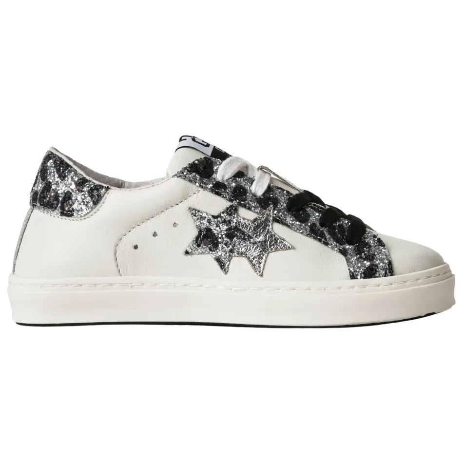 Low Sneakers