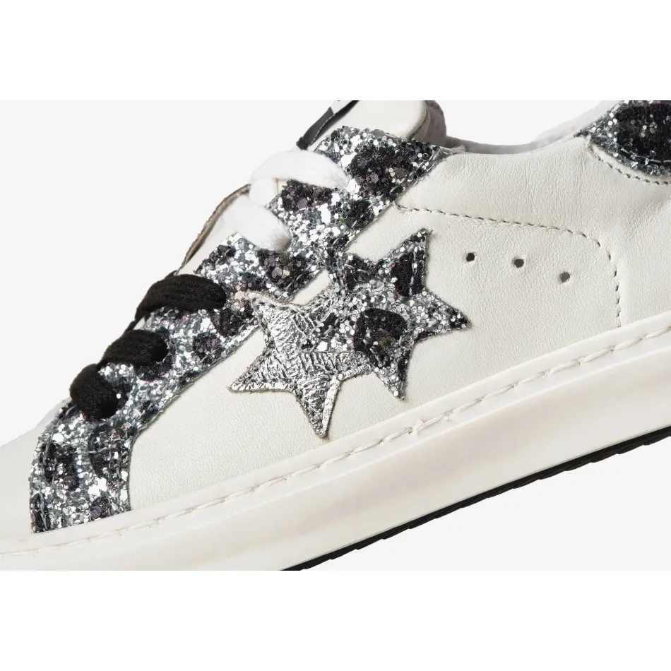 Low Sneakers