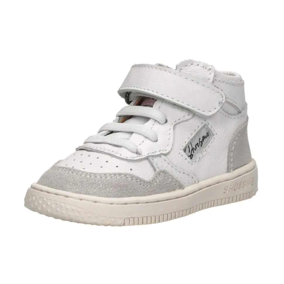 Nietuzinkowe sneakersy dla niemowląt