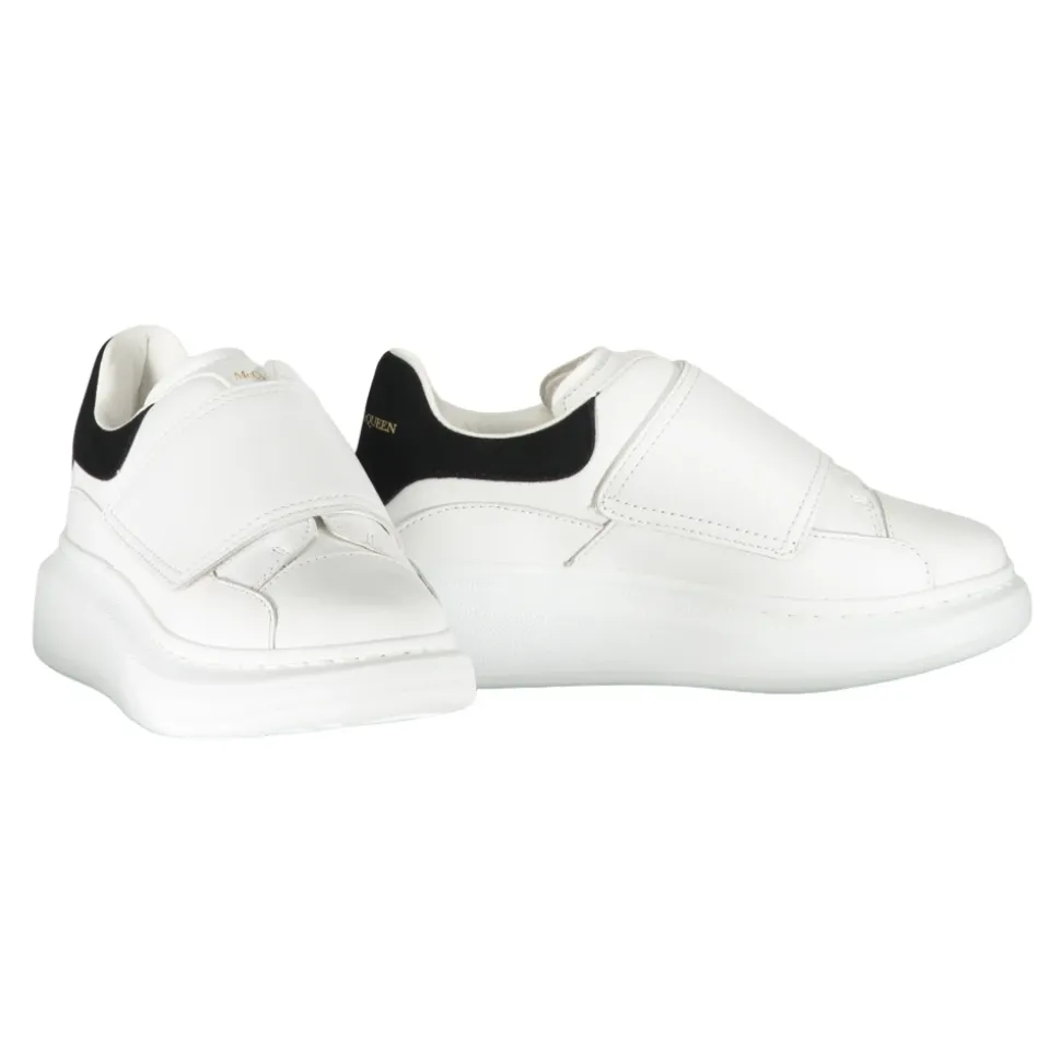 Oversized Sneaker
