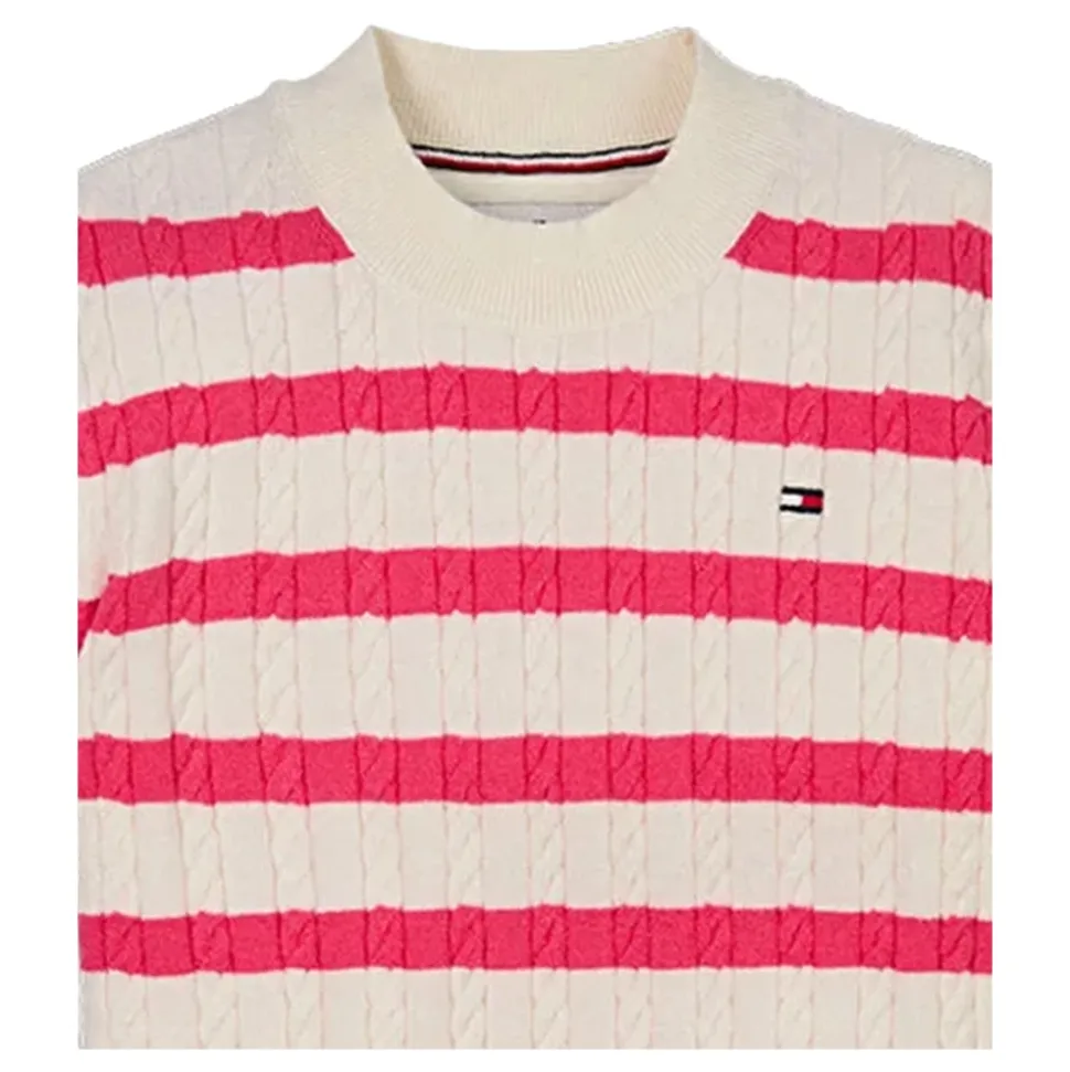 Pasiasty sweter z dzianiny