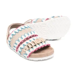 Sandal