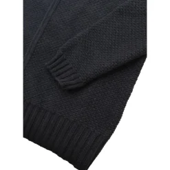 Sleveless Knitwear