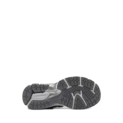 1906 Sneakers