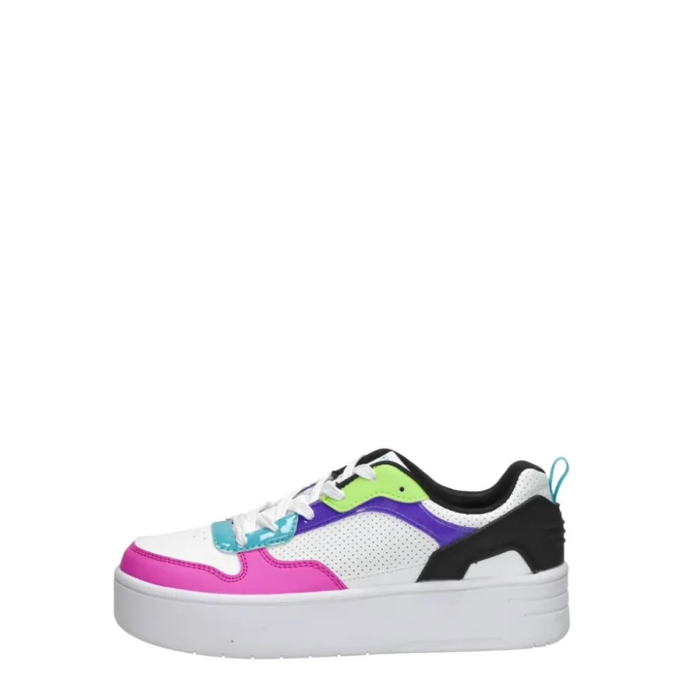 Sneakersy