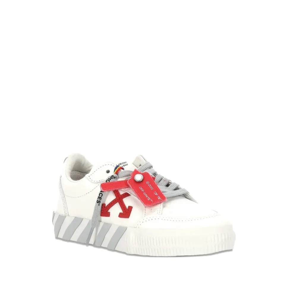Sneakersy