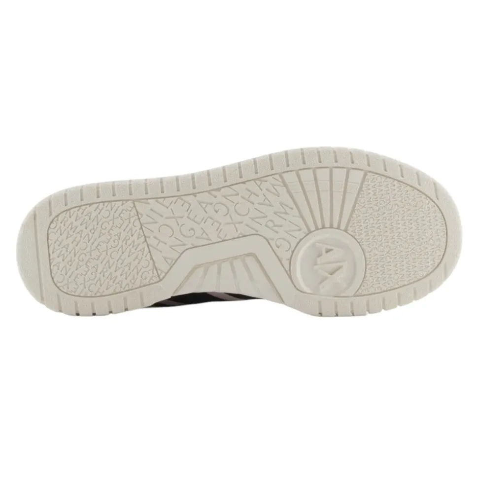 Sneakersy z kontrastowymi paskami