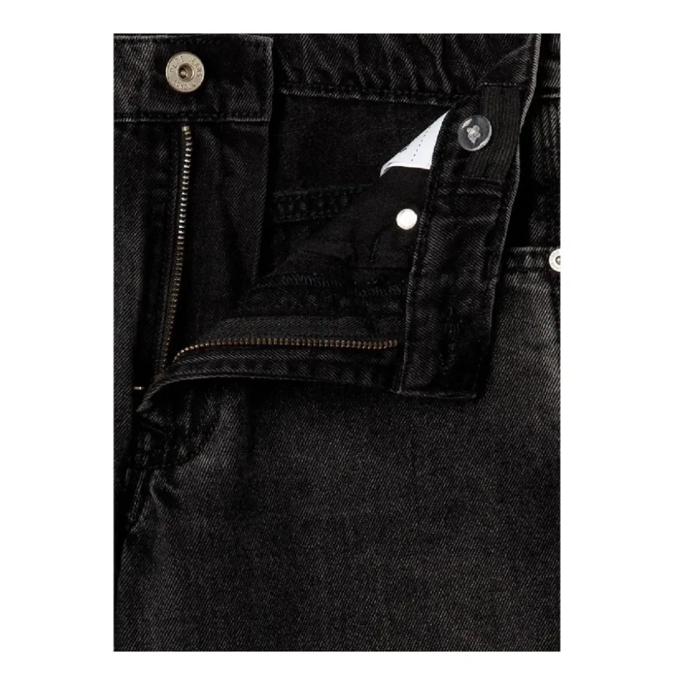 Straight Jeans